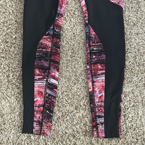 Lululemon Sweat And Repeat Legging Size 6 - Picture 5 of 10
